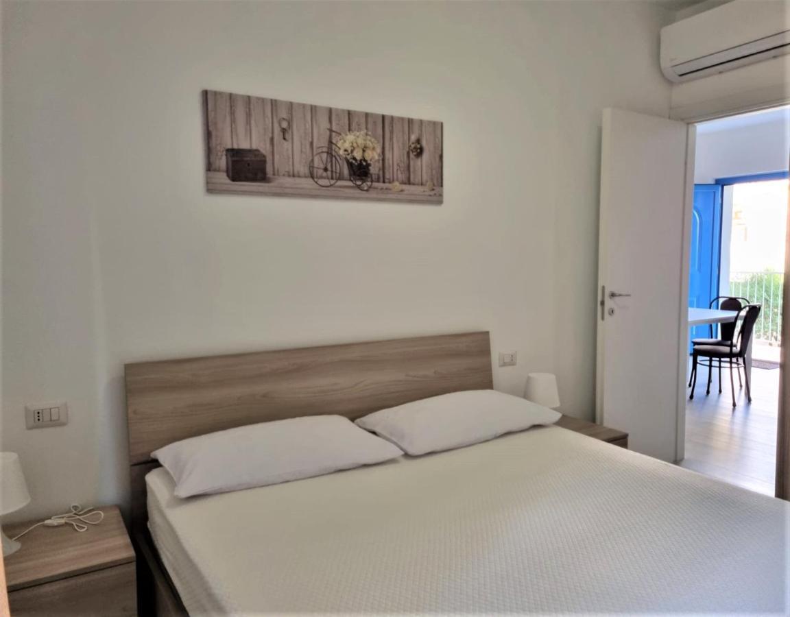 Appartamenti Smeraldo ลิโดดิแฟร์โม ภายนอก รูปภาพ